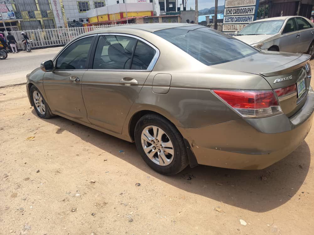 
								hot distress sale Honda Accord aka evil spirit 2009 model 📅 in very good condition 👍 with everything untempered available for 3.850 net 🥅  Abuja full									