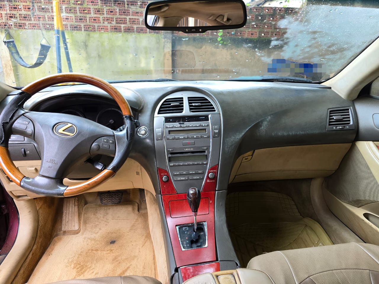 
								Distress Lexus Es350 Available for Urgent pick up Engine and gear is Untampared Ac need Attention Going for 4.5m Location MARARABA Note Buyer to Settle Sambo 200k full									
