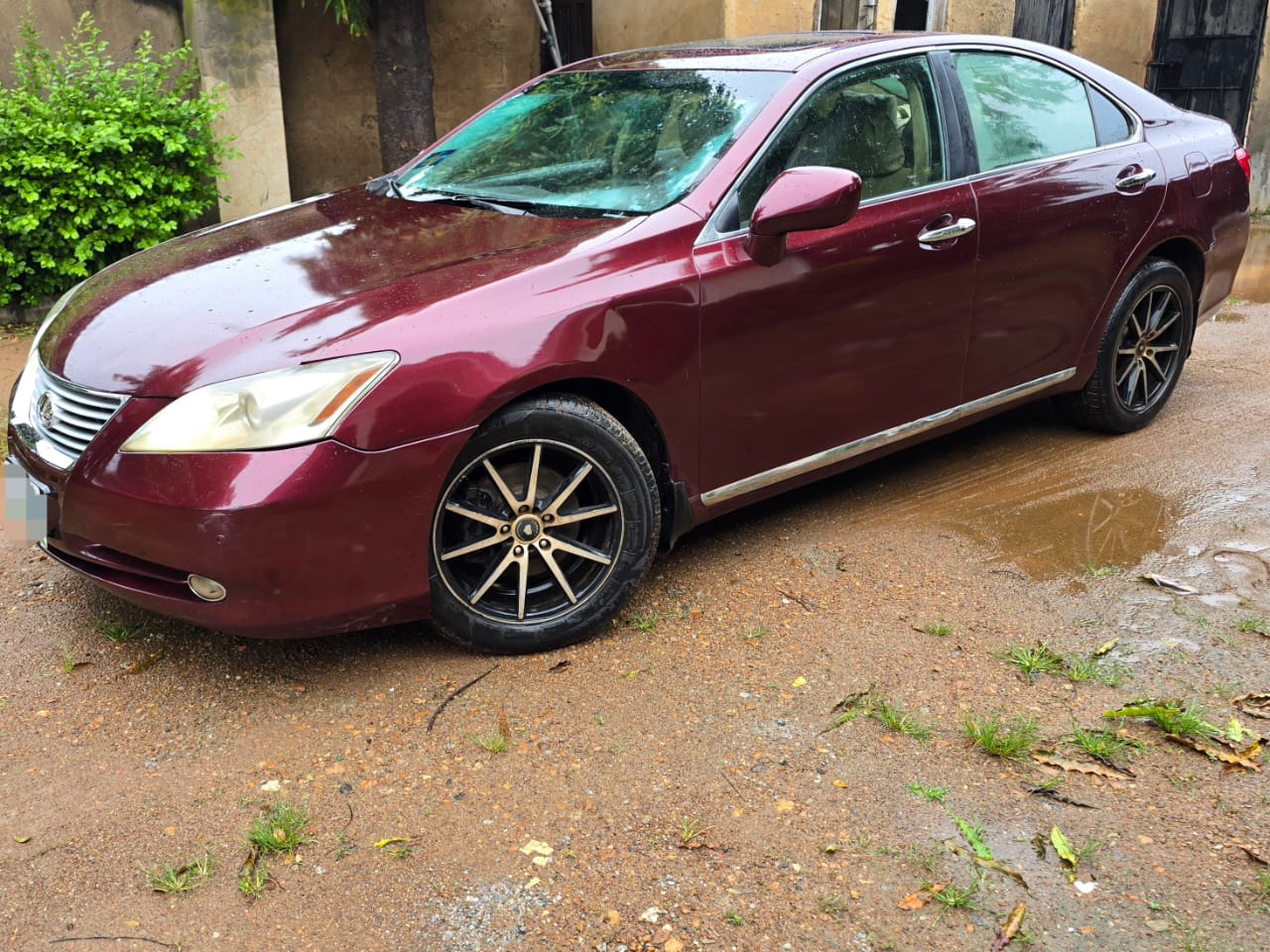 
								Distress Lexus Es350 Available for Urgent pick up Engine and gear is Untampared Ac need Attention Going for 4.5m Location MARARABA Note Buyer to Settle Sambo 200k full									