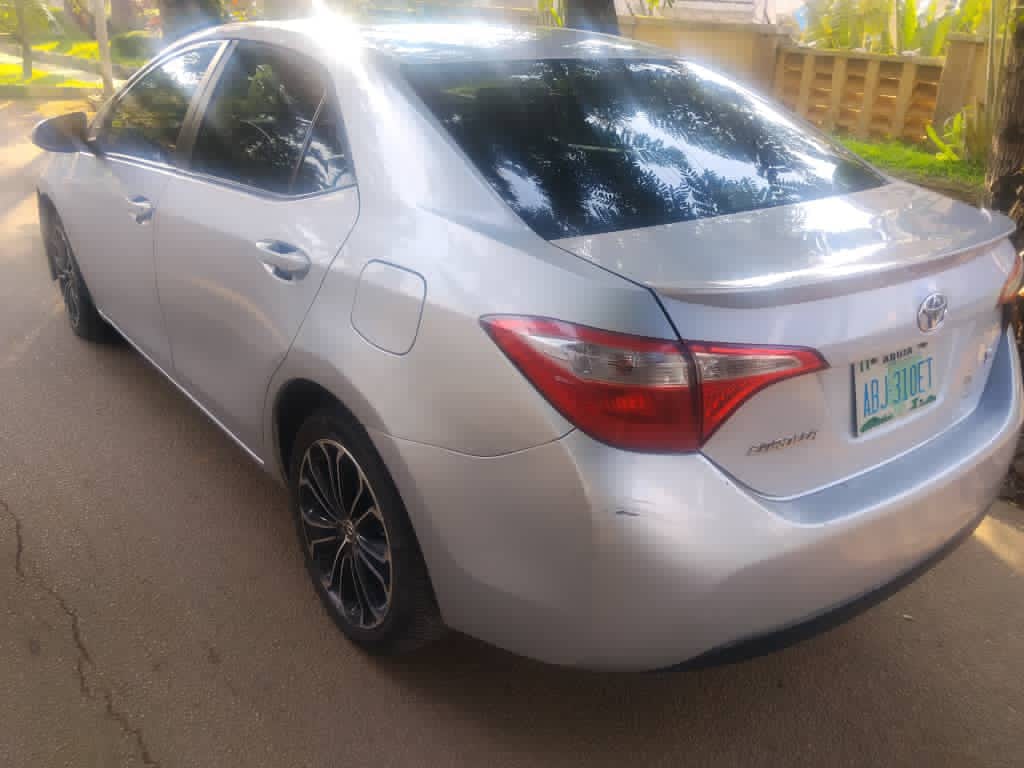 
								Early morning Saturday Distress Dealers deal  Super sharp Toyota Corolla 2015 model for quick sale with untampered engine and gear  Available for 7.8M net  buyer must settle 200k non negotiable  Urgent funds needed this morning Location Abuja at owners house full									