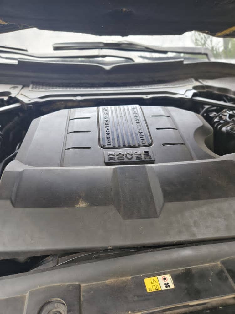 
								2014 RangeRover Vogue Autobiography, Full Option, luxury with Panoramic roof. Full duty. Abuja   30M full									