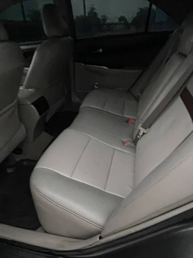 
								CLEAN NEATLY USED 2013 UNREGISTERED TOYOTA CAMRY XLE ONE YEAR USED NOW AVAILABLE PRICE 💰 9.5M buyer settle 200k 🫶 ABUJA full									