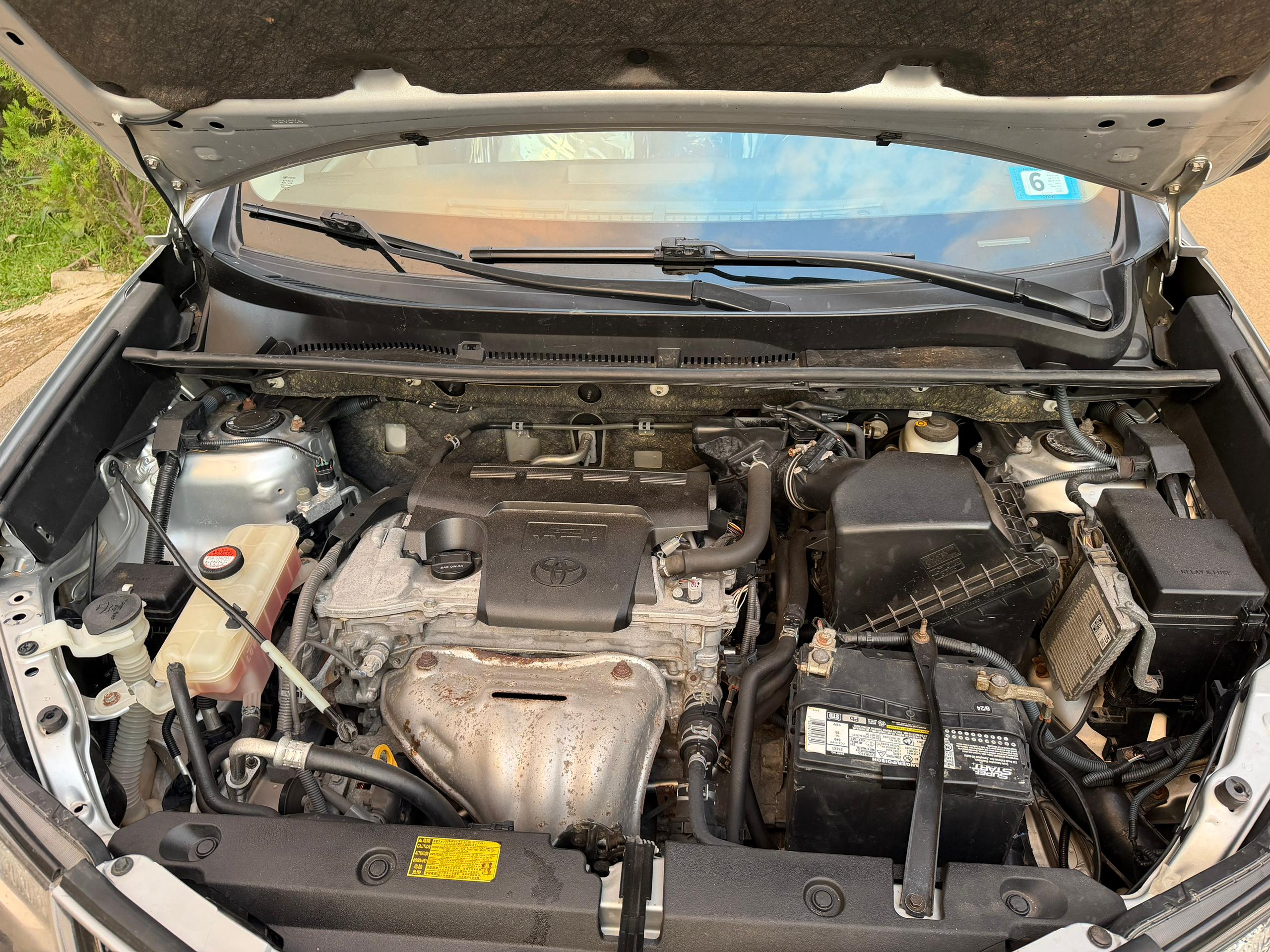 
								Extremely clean foreign used 2015 Toyota RAV4 LE with original Duty with nothing to fix going for just 18m 200k sambo abujadeal full									