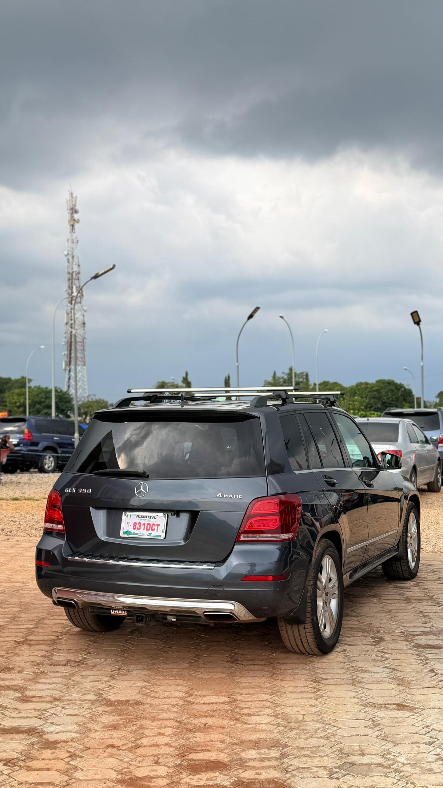 
								FOREIGN USED 2013 MERCEDEZ BENZ GLK350 4MATIC (BASIC OPTION) WITH PUSH TO START AND VERIFIED DUTY VALID FOR 16.5 MILLION NAIRA ONLY full									