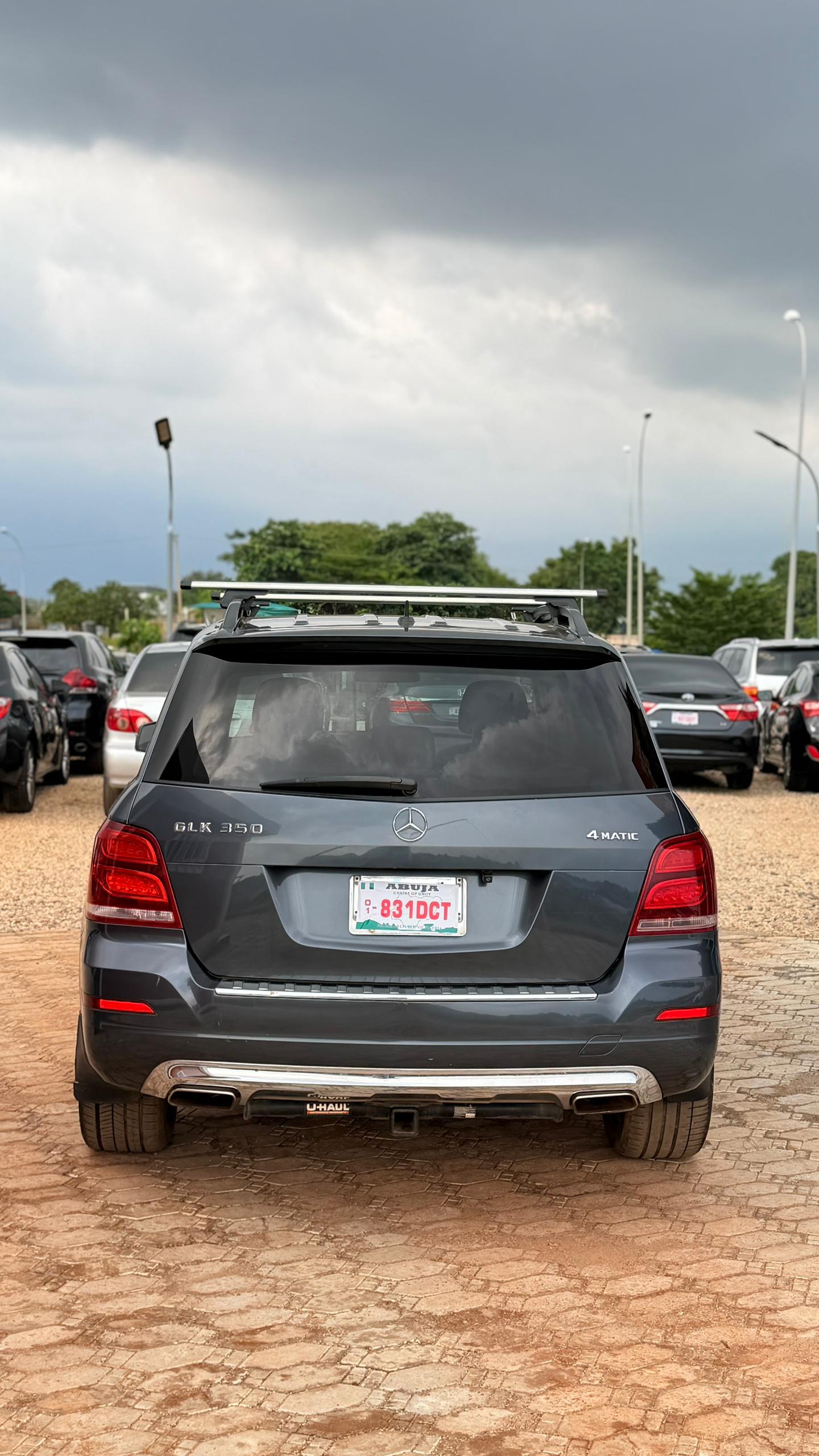 
								FOREIGN USED 2013 MERCEDEZ BENZ GLK350 4MATIC (BASIC OPTION) WITH PUSH TO START AND VERIFIED DUTY VALID FOR 16.5 MILLION NAIRA ONLY full									