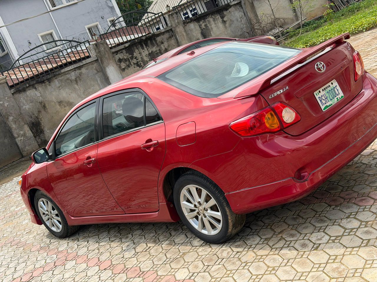 
								IF YOU ARE LOOKING FOR BELGIUM GRADE JUST CALL ME FOR THIS 2010 GOING FOR 8.5M BUY AND DRIVE full									
