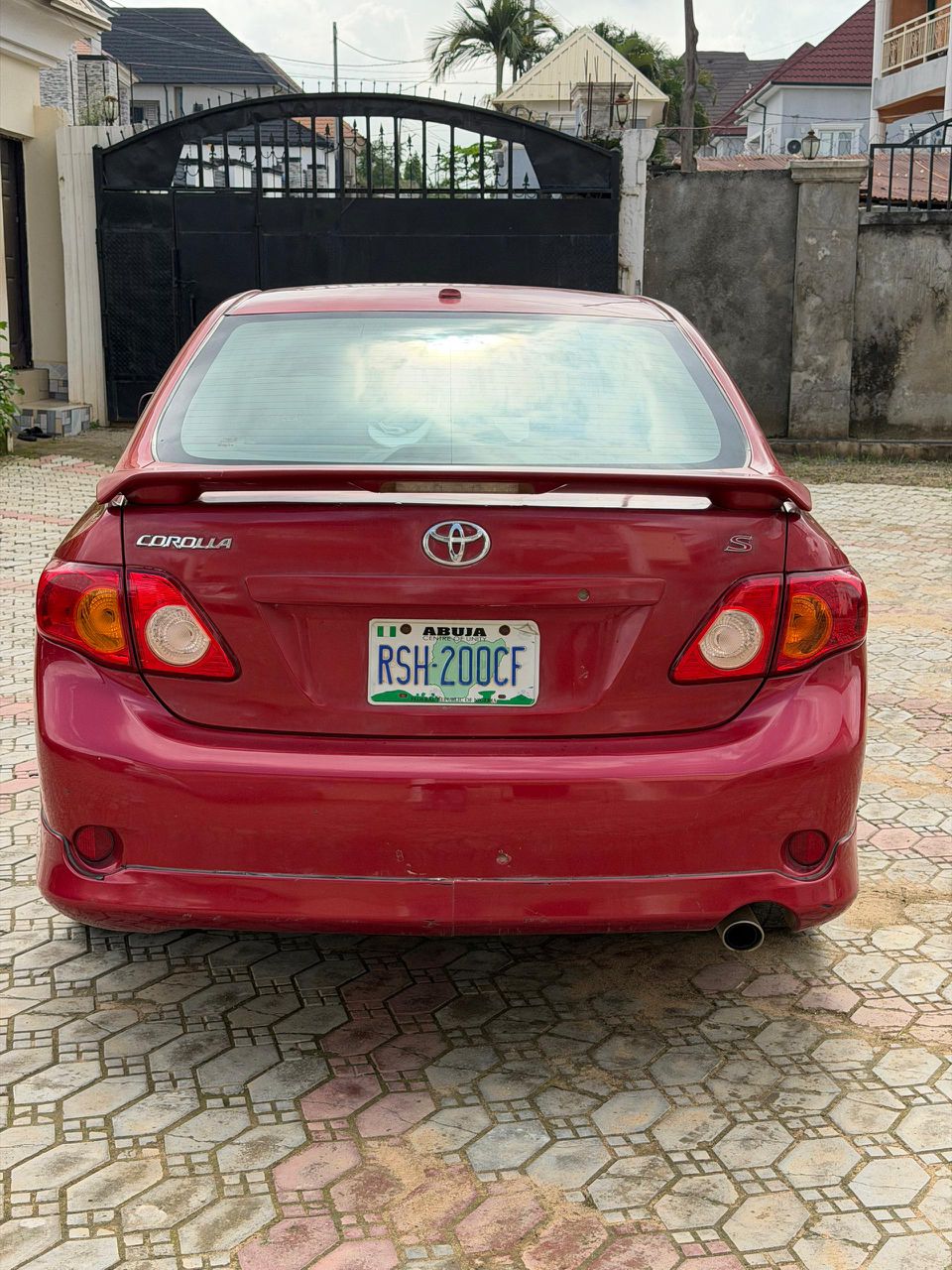 
								IF YOU ARE LOOKING FOR BELGIUM GRADE JUST CALL ME FOR THIS 2010 GOING FOR 8.5M BUY AND DRIVE full									