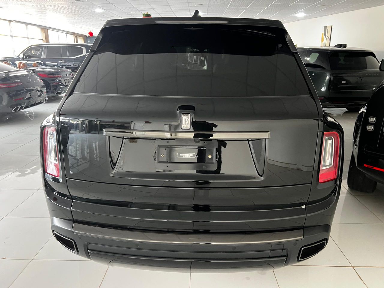 
								Price review ‼️‼️‼️‼️‼️‼️ Brand new 2024 ROLLS ROYS CULLINAN  WITH ORIGINAL DUTY  CLEAN TITLE  GOING FOR 1.1b now 800m Abuja deal full									