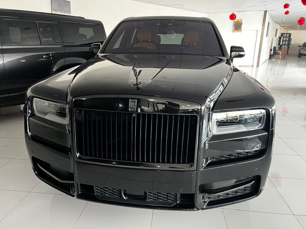 
								Price review ‼️‼️‼️‼️‼️‼️ Brand new 2024 ROLLS ROYS CULLINAN  WITH ORIGINAL DUTY  CLEAN TITLE  GOING FOR 1.1b now 800m Abuja deal full									