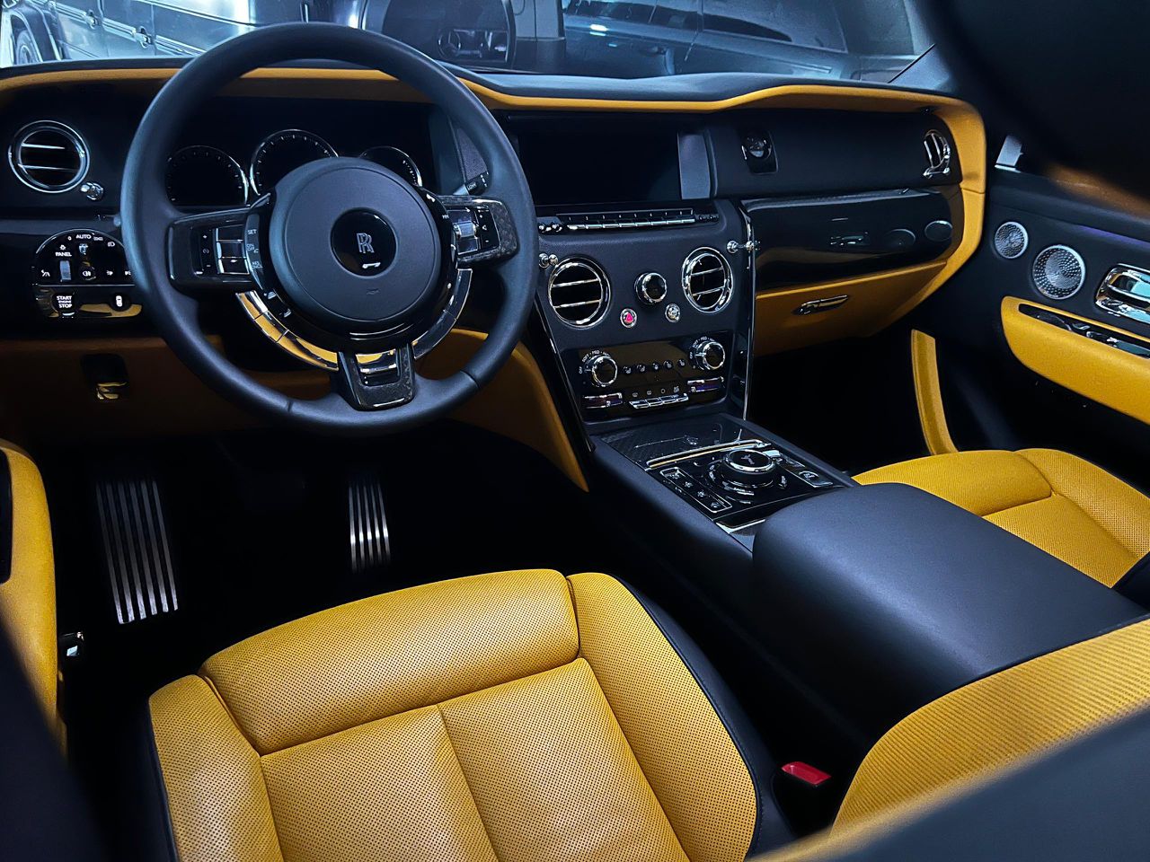 
								Price review ‼️‼️‼️‼️‼️‼️ Brand new 2024 ROLLS ROYS CULLINAN  WITH ORIGINAL DUTY  CLEAN TITLE  GOING FOR 1.1b now 800m Abuja deal full									