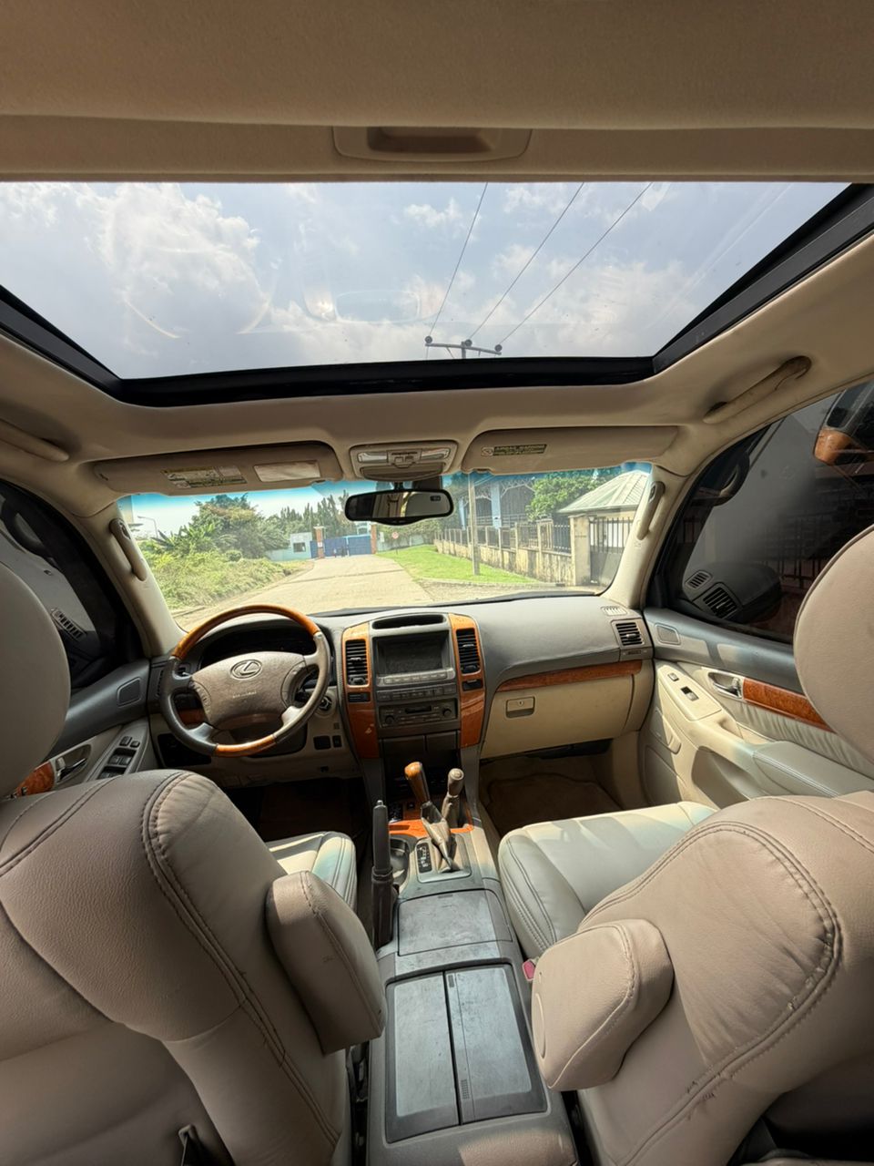 
								Distress Sell Extremely Clean Used Lexus GX470 2006 for just 7.9m Abuja full									