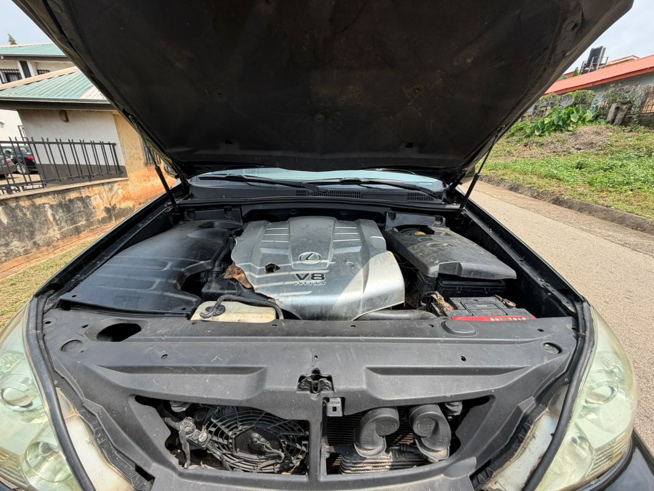 
								Distress Sell Extremely Clean Used Lexus GX470 2006 for just 7.9m Abuja full									