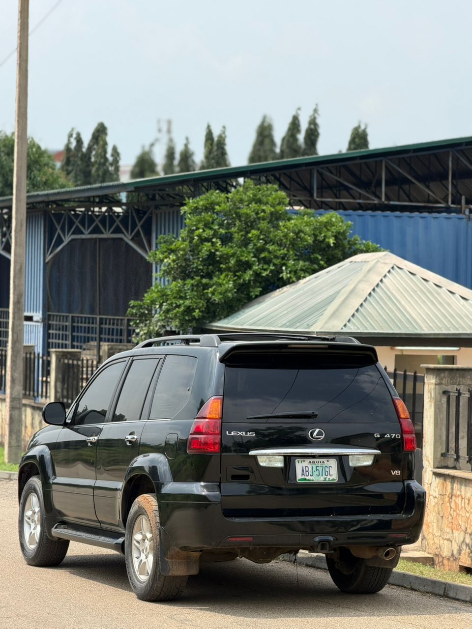 
								Distress Sell Extremely Clean Used Lexus GX470 2006 for just 7.9m Abuja full									