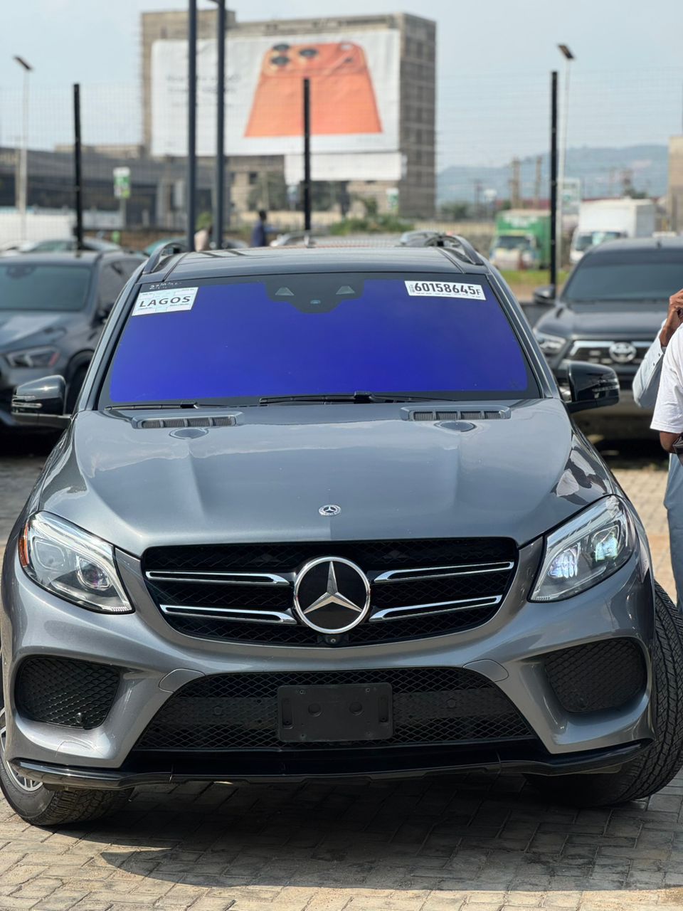
								FOREIGN USED 2017 GLE350 FULLEST OPTION   WITH 360 CAMERA  SUCTION DOOR  CLEAN BLACK INTERIOR  GOING FOR 32.5m With original duty  Abuja deal full									