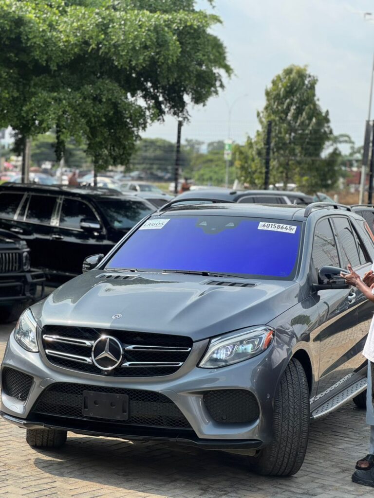 FOREIGN USED 2017 GLE350 FULLEST OPTION   WITH 360 CAMERA  SUCTION DOOR  CLEAN BLACK INTERIOR  GOING FOR 32.5m With original duty  Abuja deal