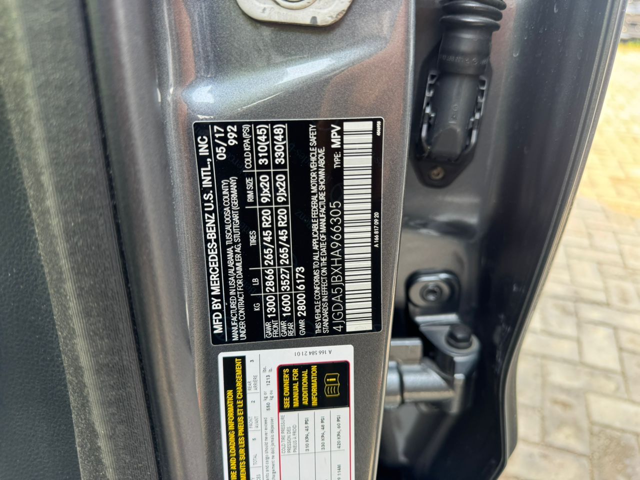 
								FOREIGN USED 2017 GLE350 FULLEST OPTION   WITH 360 CAMERA  SUCTION DOOR  CLEAN BLACK INTERIOR  GOING FOR 32.5m With original duty  Abuja deal full									