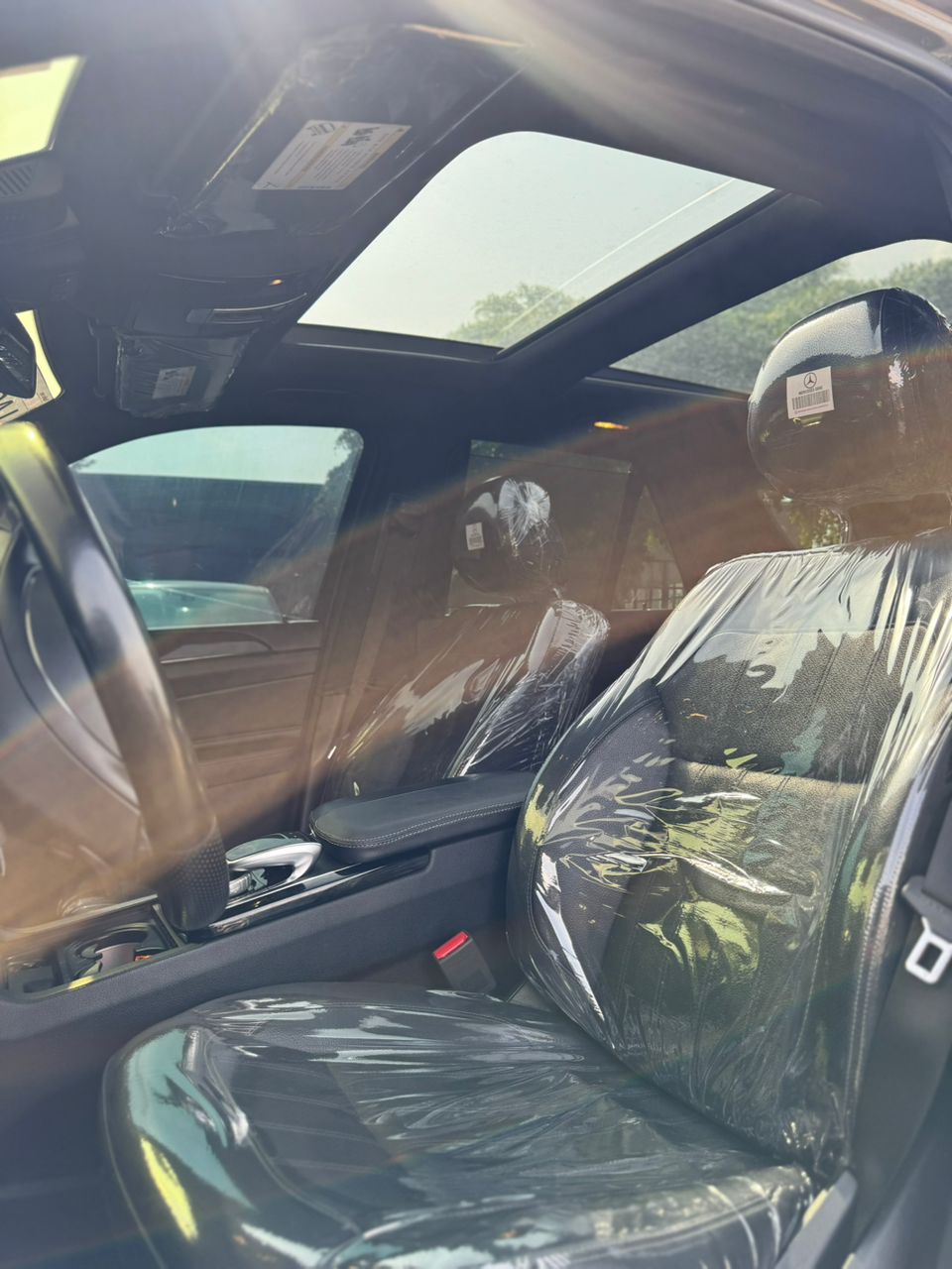 
								FOREIGN USED 2017 GLE350 FULLEST OPTION   WITH 360 CAMERA  SUCTION DOOR  CLEAN BLACK INTERIOR  GOING FOR 32.5m With original duty  Abuja deal full									