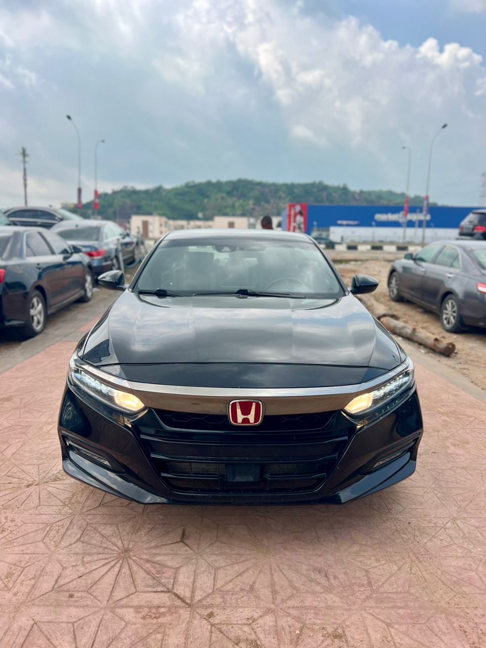 
								Foreign Used Honda Accord Sports 2019 in perfect condition Buy and Drive   19 Million full									