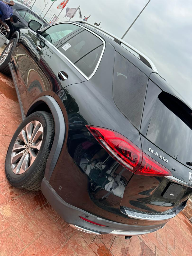
								Just inn  Foreign used mecerdes Benz, GLE 350, going for 63m Abujadeal full									