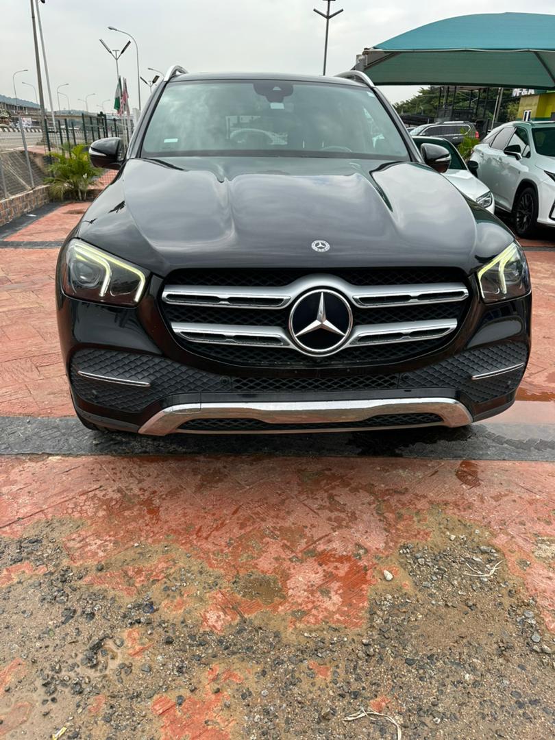 
								Just inn  Foreign used mecerdes Benz, GLE 350, going for 63m Abujadeal full									