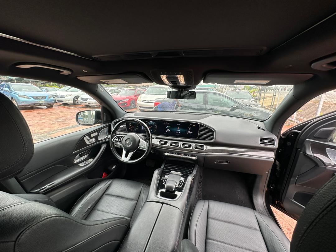 
								Just inn  Foreign used mecerdes Benz, GLE 350, going for 63m Abujadeal full									