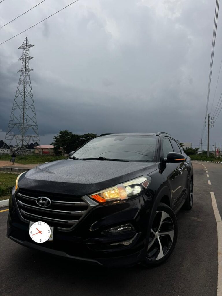 Giveaway Deal‼️‼️‼️ (163k Mileage) Grade A Foreign Used 2015/16 Hyundai Tucson (Unlimited AWD) car is in pristine condition (Nothing To Fix) fullest option (Keyless Power Booth Full Pano and more) with 2026 Entry Duty going for just 19.2m with our sambo (Moveable) Lugbe Abuja📍 ZERO CHAIN DEAL
