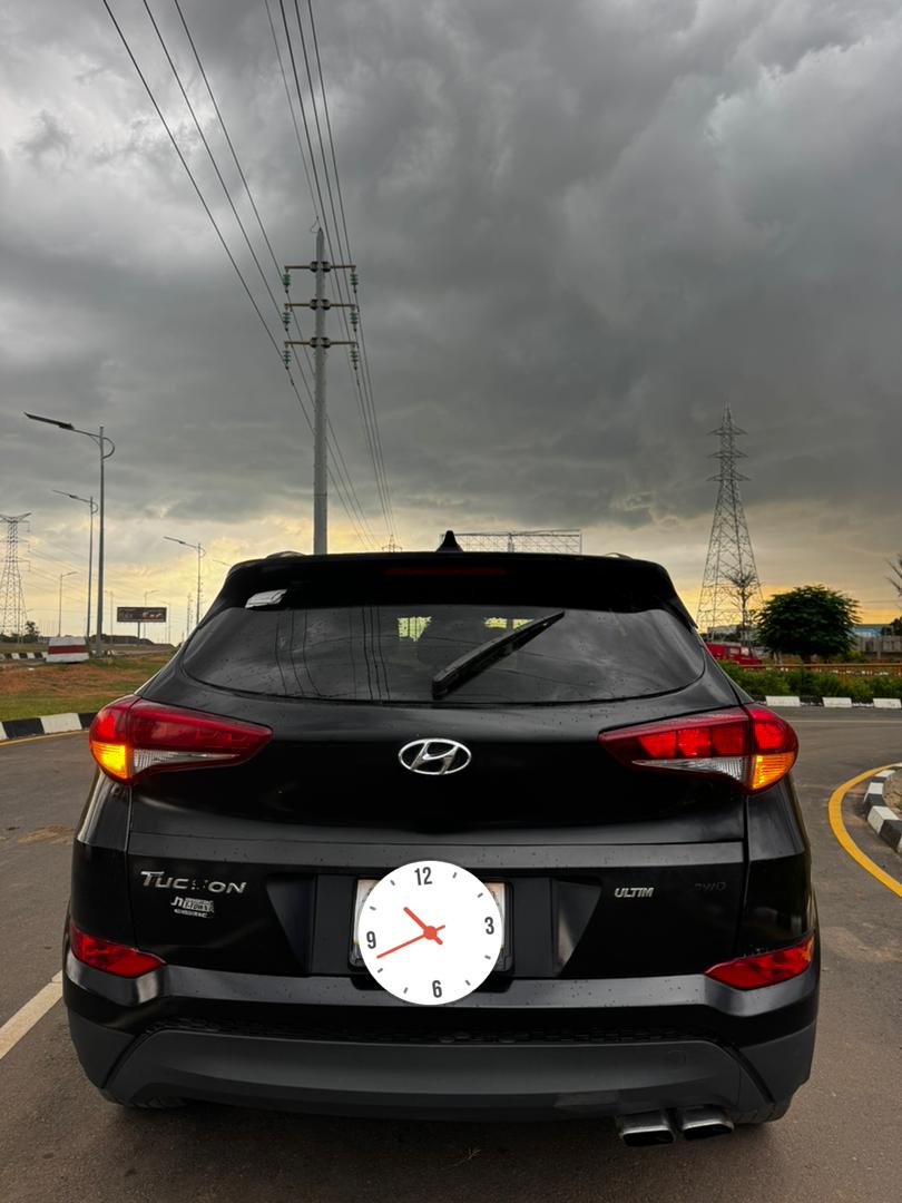 
								Giveaway Deal‼️‼️‼️ (163k Mileage) Grade A Foreign Used 2015/16 Hyundai Tucson (Unlimited AWD) car is in pristine condition (Nothing To Fix) fullest option (Keyless Power Booth Full Pano and more) with 2026 Entry Duty going for just 19.2m with our sambo (Moveable) Lugbe Abuja📍 ZERO CHAIN DEAL full									