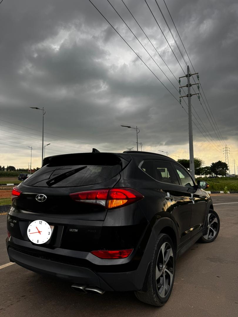 
								Giveaway Deal‼️‼️‼️ (163k Mileage) Grade A Foreign Used 2015/16 Hyundai Tucson (Unlimited AWD) car is in pristine condition (Nothing To Fix) fullest option (Keyless Power Booth Full Pano and more) with 2026 Entry Duty going for just 19.2m with our sambo (Moveable) Lugbe Abuja📍 ZERO CHAIN DEAL full									