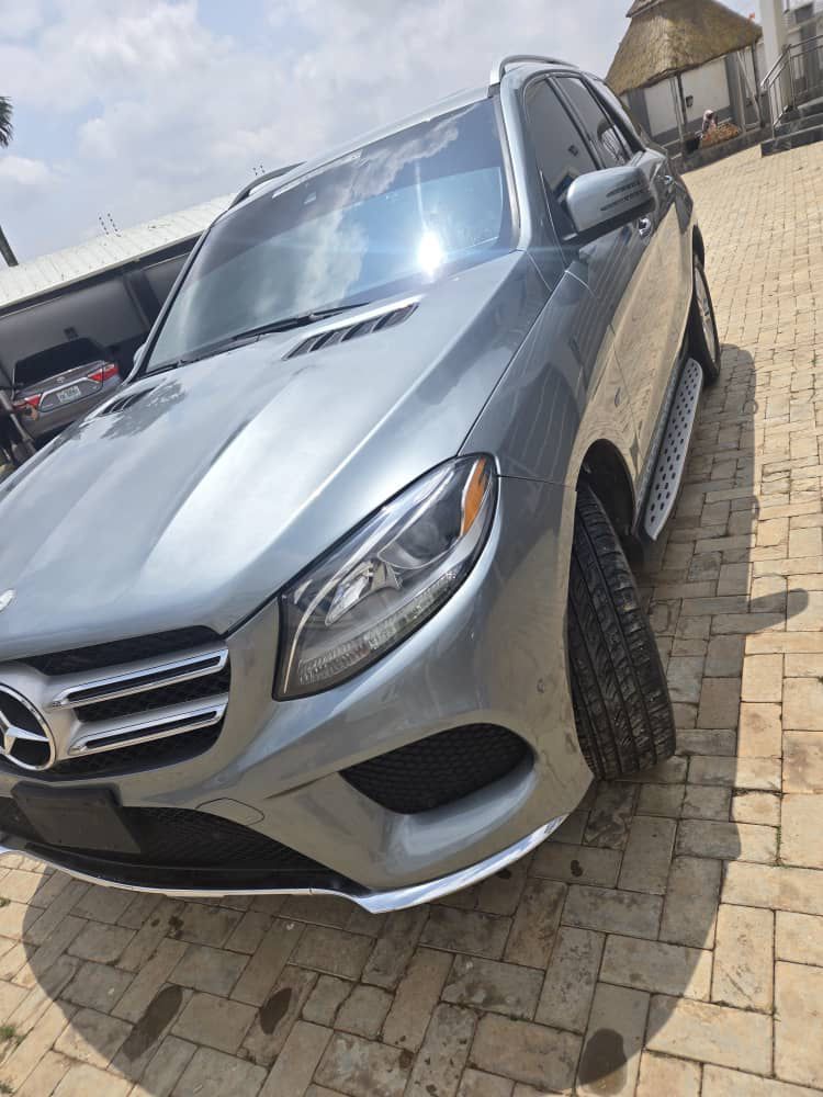 
								Giveaway Deal‼️‼️‼️ Carefully Used (Unregistered) 2013 MBenz ML350 Facelifted to Gle350 (Keyless & Sunroof) With Original Duty going for just 15.3m Net Dawaki Abuja📍 ZERO CHAIN DEAL full									