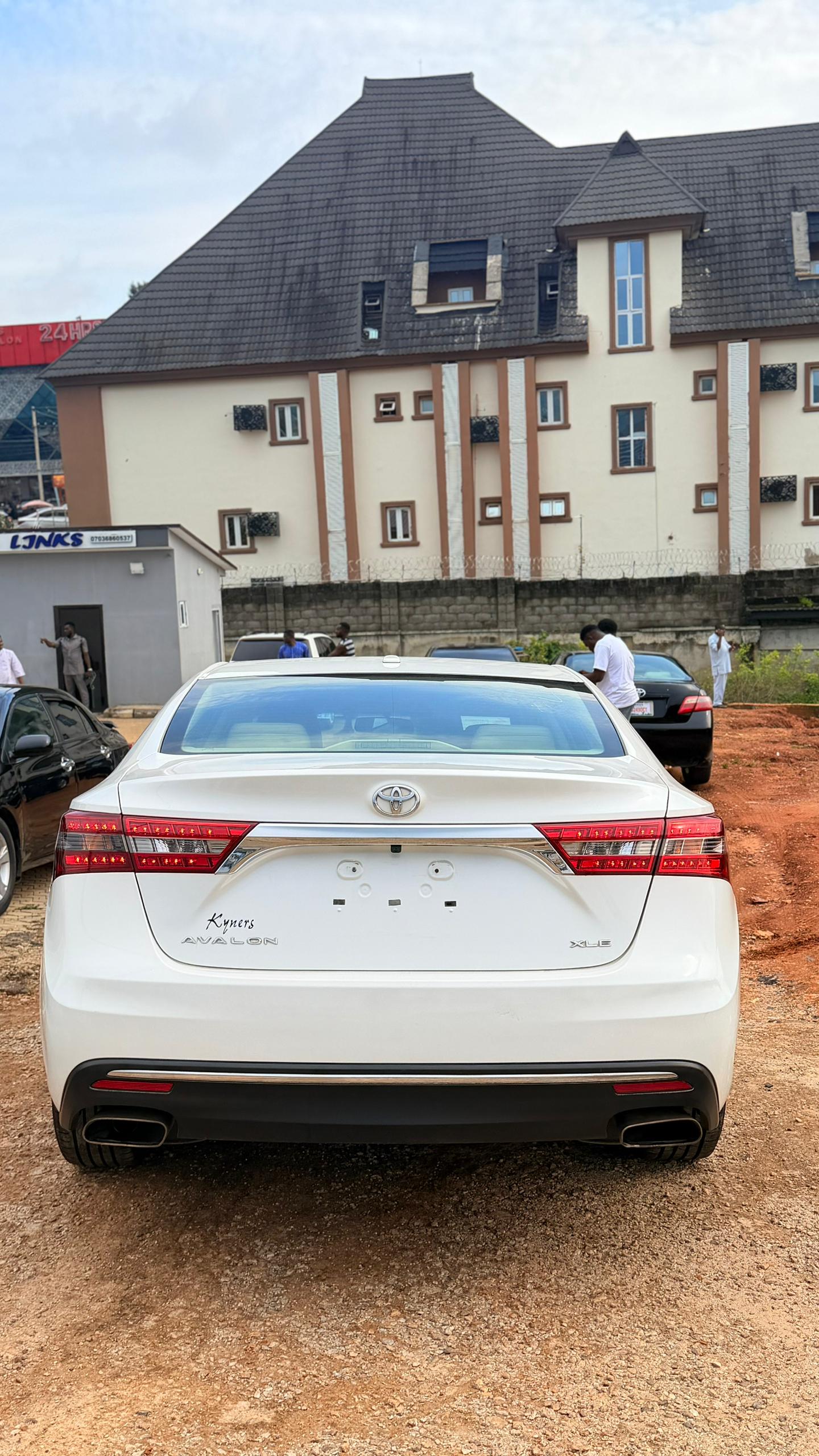 
								FOREIGN USED 2016 TOYOTA AVALON XLE WITH PUSH TO START AC FREEZING 🥶 AND VERIFIED DUTY VALID FOR 19.5 MILLION NAIRA ONLY full									