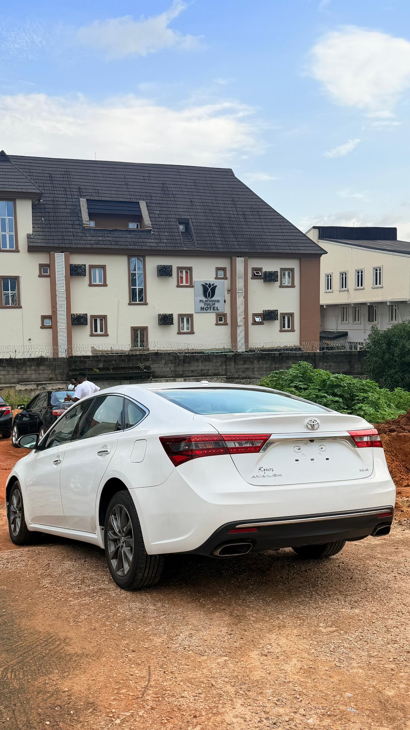 
								FOREIGN USED 2016 TOYOTA AVALON XLE WITH PUSH TO START AC FREEZING 🥶 AND VERIFIED DUTY VALID FOR 19.5 MILLION NAIRA ONLY full									