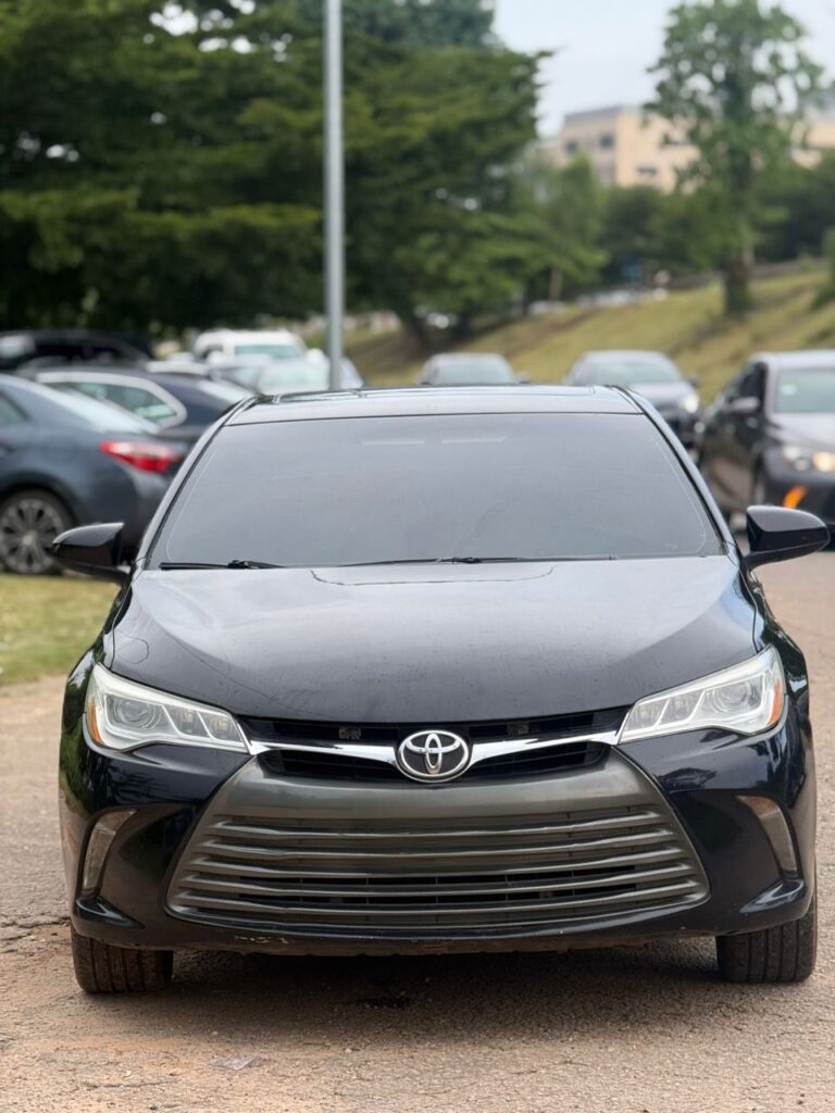 EXTREMELY SHARP 2016 TOYOTA CAMRY XLE KEYLESS, V6 AND SUNROOF ⚡⚡ WITH PROPER DOCUMENTATION  PRICE:11.7M 📍ABUJA