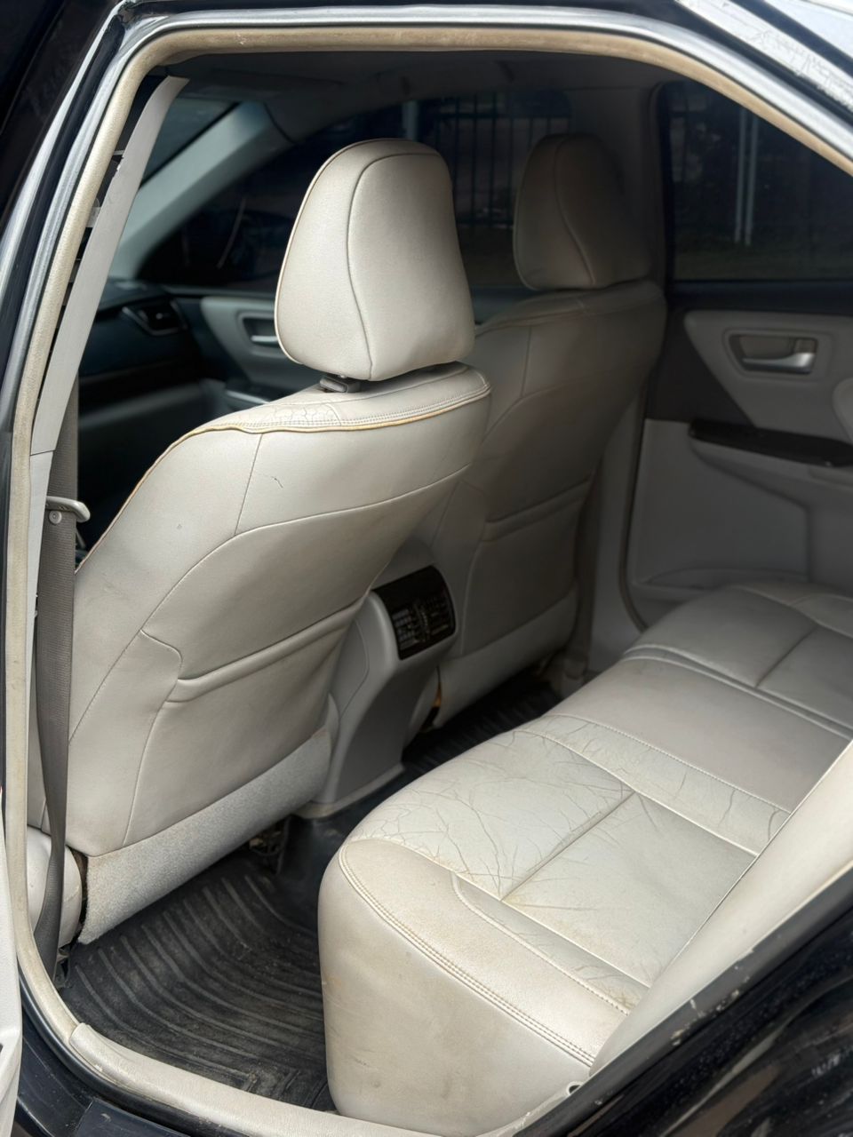 
								EXTREMELY SHARP 2016 TOYOTA CAMRY XLE KEYLESS, V6 AND SUNROOF ⚡⚡ WITH PROPER DOCUMENTATION  PRICE:11.7M 📍ABUJA full									