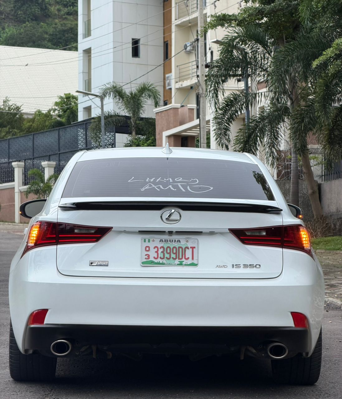 
								FOREIGN USED 2015 LEXUS IS350 AWD FSPORT // SUNROOF // KEYLESS // WITH ORIGINAL CUSTOMS DUTY GOING FOR 22M full									