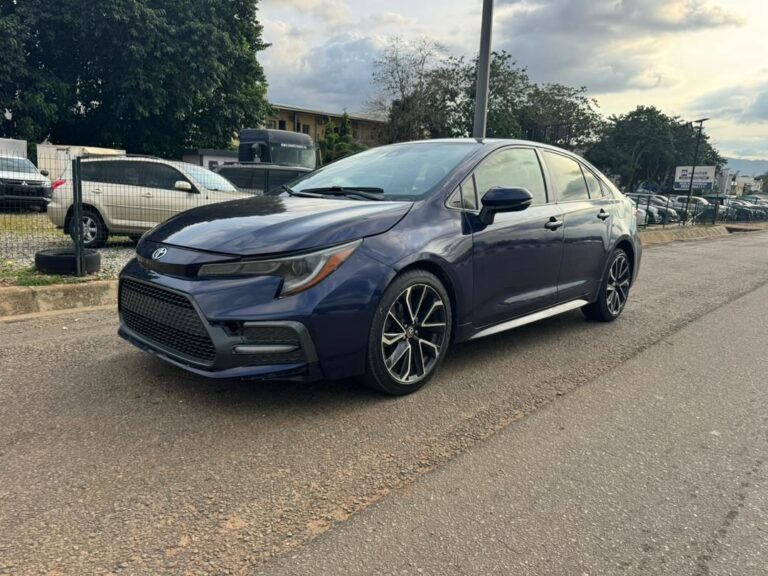 News flash!!!  Toyota Corolla (2020 model) SE  Registered   #10m net “not negotiable”