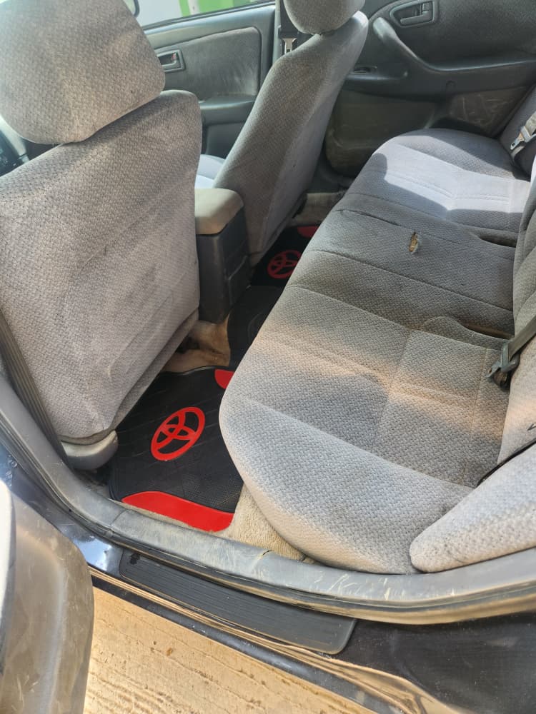 
								Belgium standard Toyota camry big light engine and gear untempared ac chilling 2.6 location karu Abuja full									