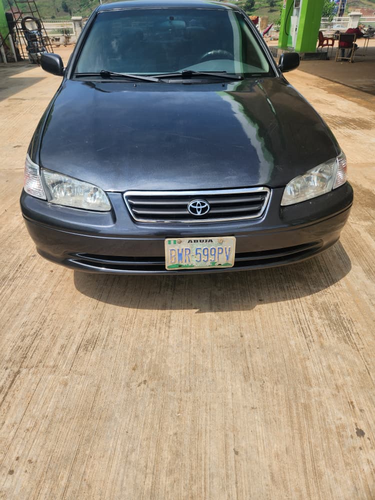 Belgium standard Toyota camry big light engine and gear untempared ac chilling 2.6 location karu Abuja