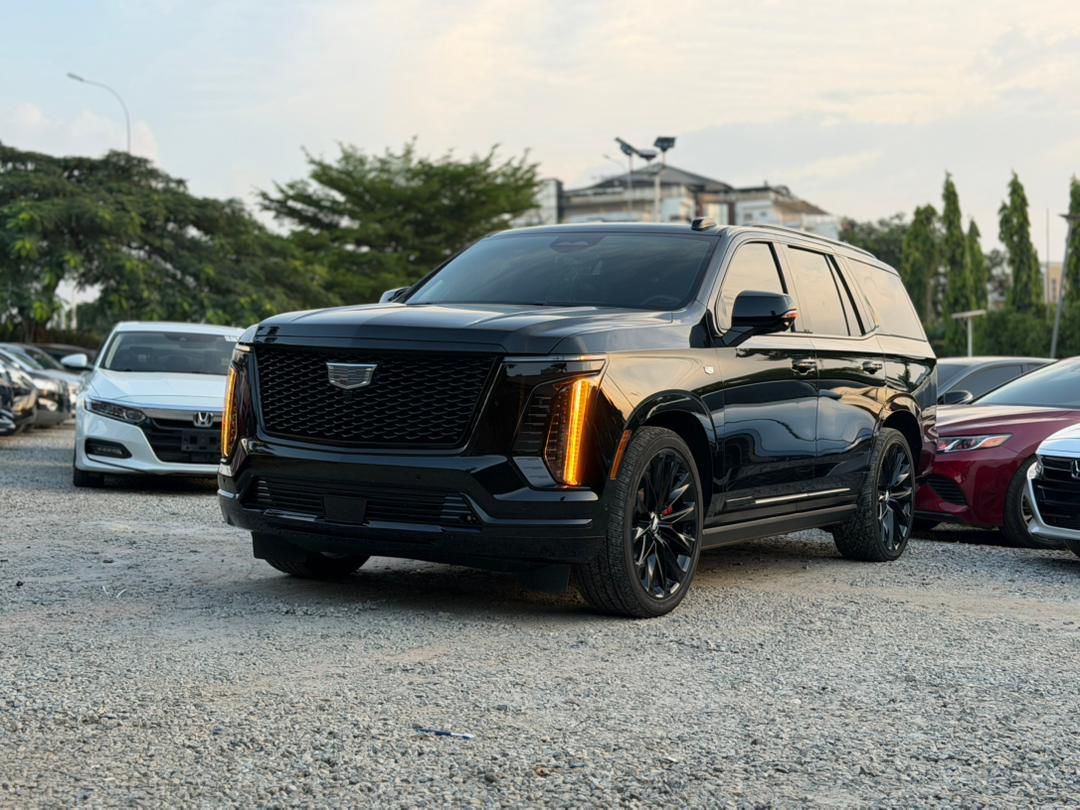 
								Distress alert ,2025/26 brandnew platinum edition escalade value 500m distress at 355m now ,with duty hurry now full									