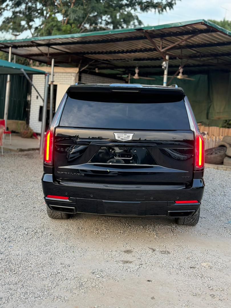 
								Distress alert ,2025/26 brandnew platinum edition escalade value 500m distress at 355m now ,with duty hurry now full									