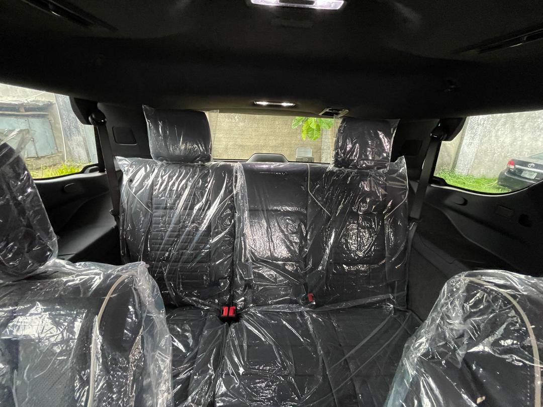 
								Distress alert ,2025/26 brandnew platinum edition escalade value 500m distress at 355m now ,with duty hurry now full									