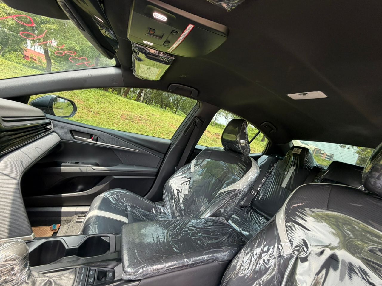 
								EXTREMELY CLEAN 2025 TOYOTA CAMRY SE(HYBRID & PETROL) WiTh Custom Duty Going for Just 63m OnLy🔥  AbuJa LoKaTioN full									