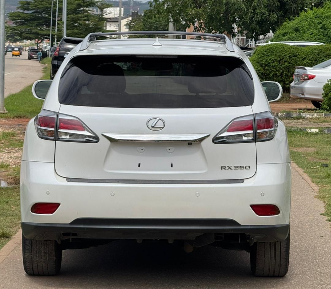 
								Distress sales ❌❌Direct Belgium 🇧🇪 Lexus RX350 2013 model Everything perfect Accident 🆓 original 📑 going for JUST 23m only full									