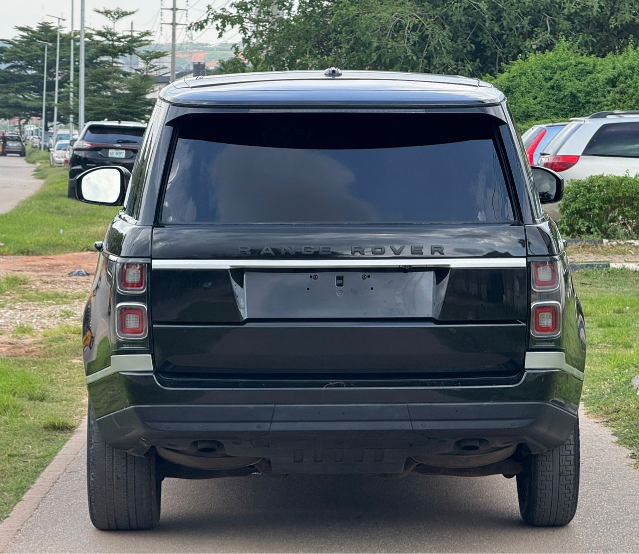 
								Urgent sales ‼️ 2025 Entry 2013 Neatly facelifted Range Rover Sport HSE car is in pristine condition (Nothing To Fix) fullest option (Keyless Double pano and more) with original duty going for just 23.5m come for inspection and payment before you hear sold full									