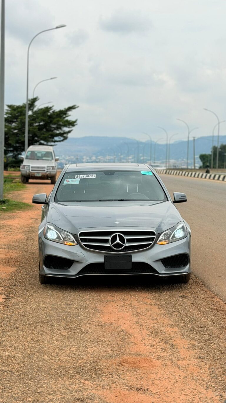 DISTRESS SALES🚨FOREIGN USED 🇺🇸 2015 MERCEDEZ BENZ E350 WITH PUSH TO START, SUNROOF, REVERSE CAMERA AND VERIFIED DUTY VALID FOR 15.5 MILLION NAIRA