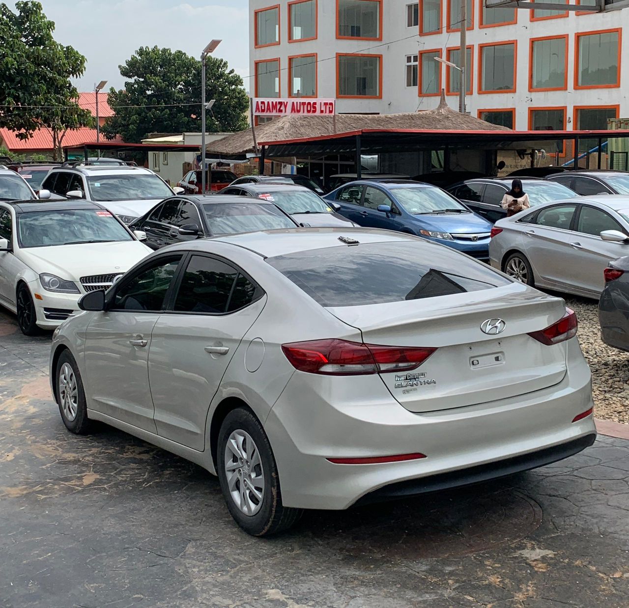 
								2017 direct Belgium Hyundai Elantra with duty….10.8M last full									