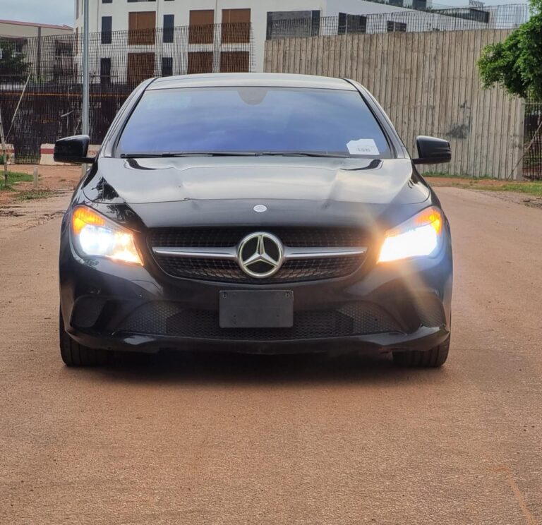 EXTREMELY SHARP 2016  MERCEDES BENZ CLA 250  UNREGISTERED BUT WITH PROPER DOCUMENTATION  PRICE:13M