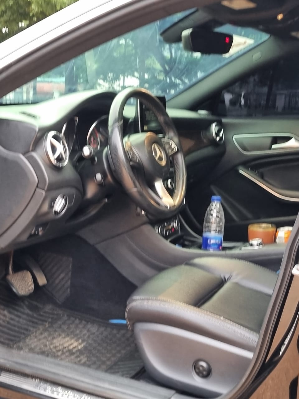 
								EXTREMELY SHARP 2016  MERCEDES BENZ CLA 250  UNREGISTERED BUT WITH PROPER DOCUMENTATION  PRICE:13M full									