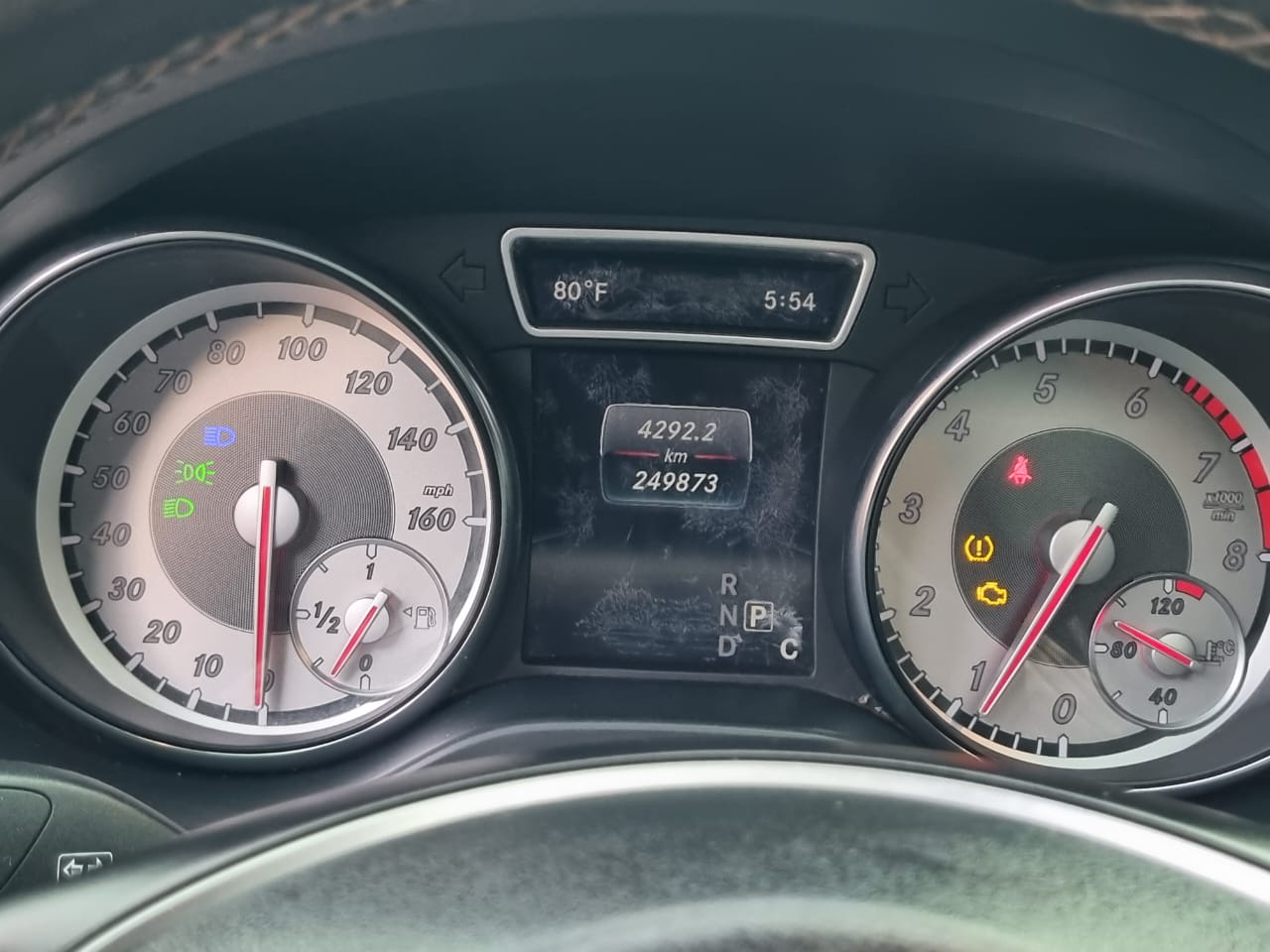 
								EXTREMELY SHARP 2016  MERCEDES BENZ CLA 250  UNREGISTERED BUT WITH PROPER DOCUMENTATION  PRICE:13M full									