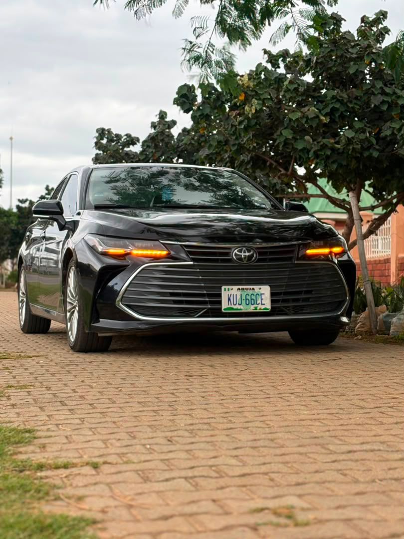 
								2018 Toyota Avalon limited edition full option used 🇳🇬 bought brand new 29.8m Abuja-Deal full									