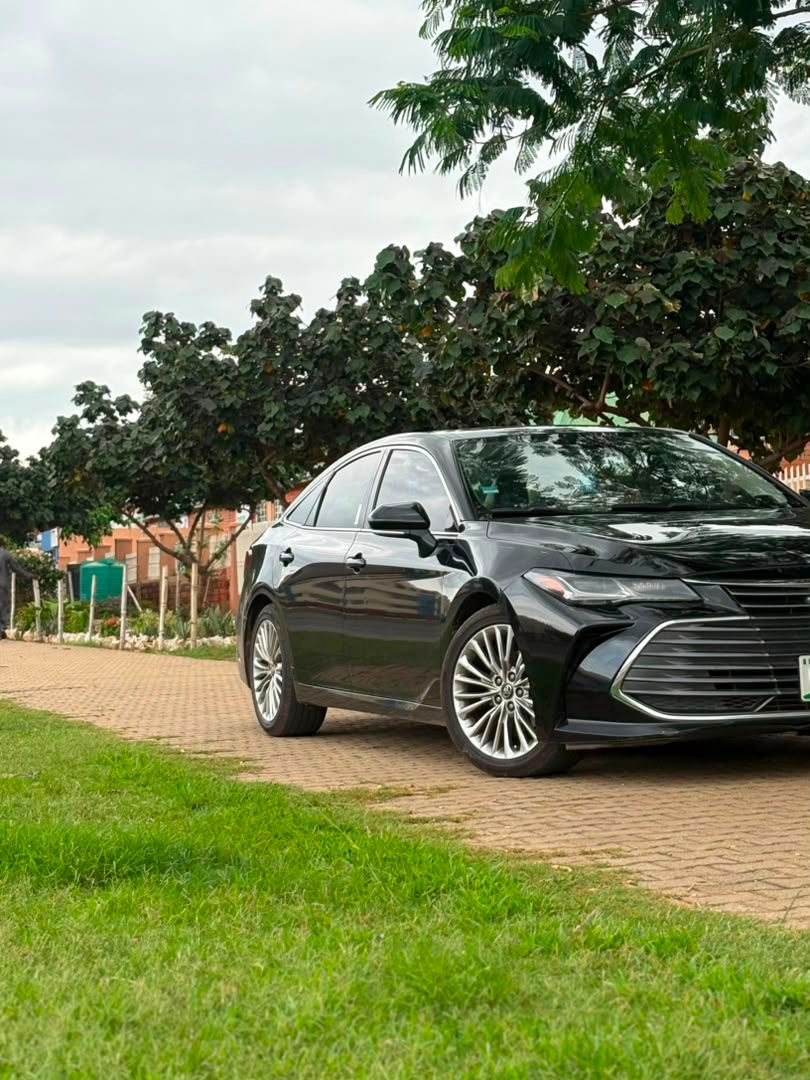
								2018 Toyota Avalon limited edition full option used 🇳🇬 bought brand new 29.8m Abuja-Deal full									
